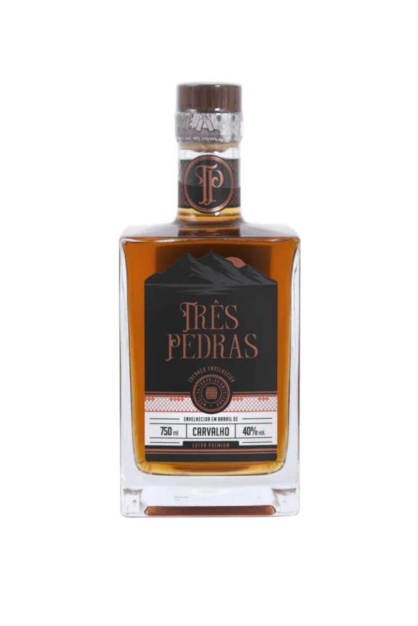 Cachaça Três Pedras Carvalho Extra Premium 750ml
